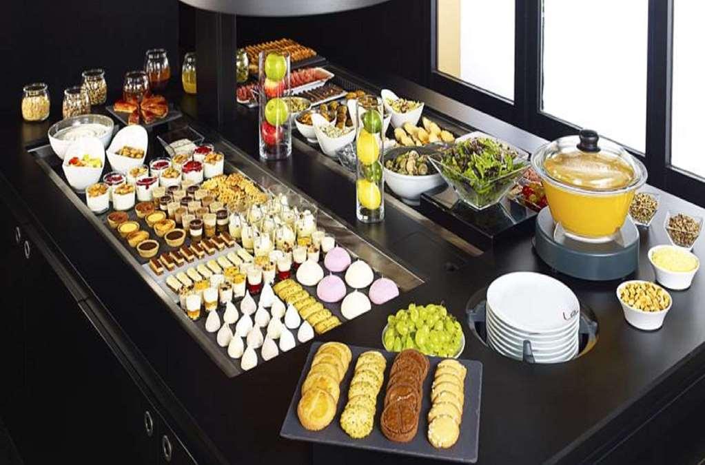 Kyriad Tarbes Bastillac Restaurang bild