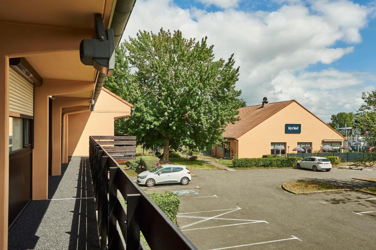 Kyriad Tarbes Bastillac Exteriör bild